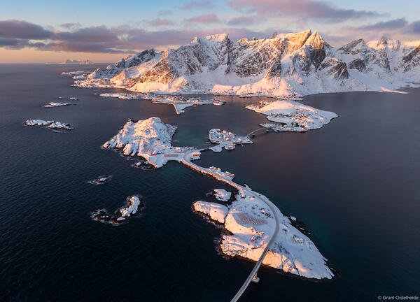 Sakrisøy Sunrise