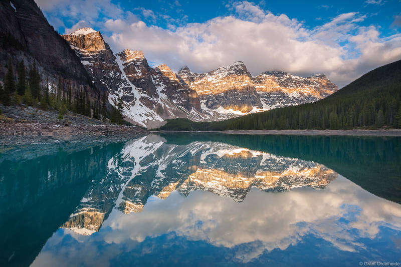 Moraine Lake Double Light Band