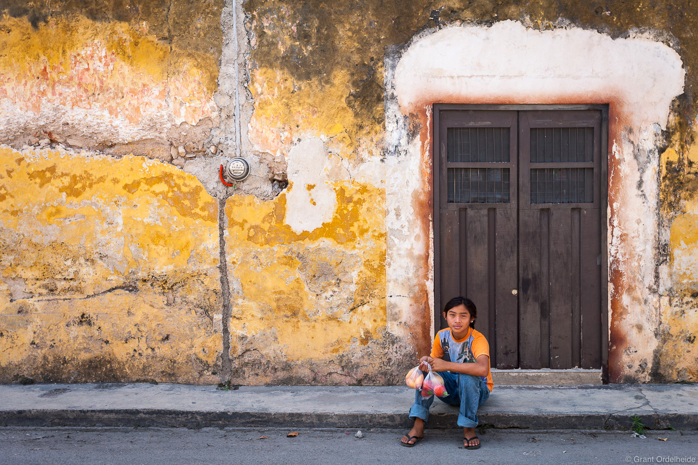 A young boy&nbsp;in Izamal Mexico.