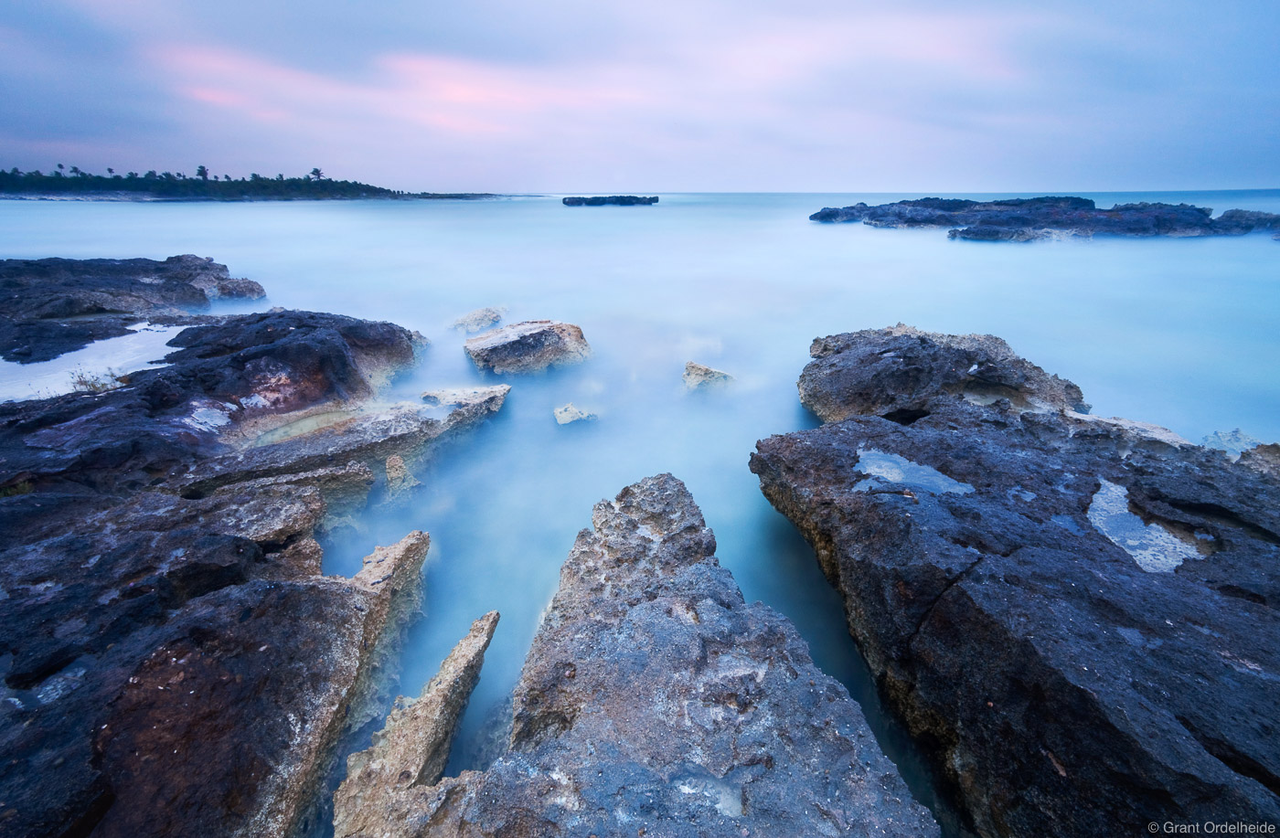 Lava rocks at sunset&nbsp;in the Aukumal Lagoon.&nbsp;